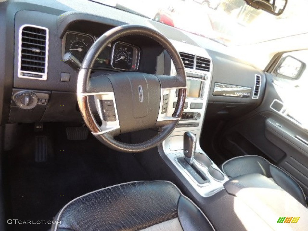 2009 MKX Limited Edition AWD - Brilliant Silver Metallic / Limited Charcoal Black/Light Stone photo #19