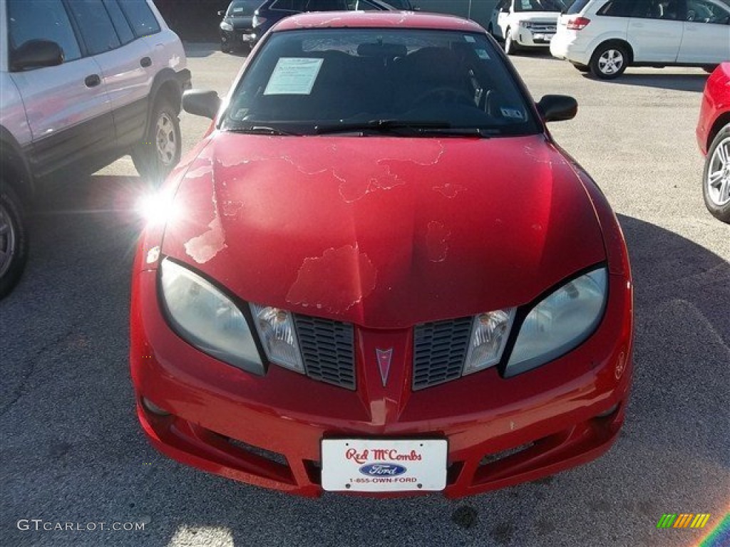 2004 Sunfire Coupe - Victory Red / Graphite photo #8
