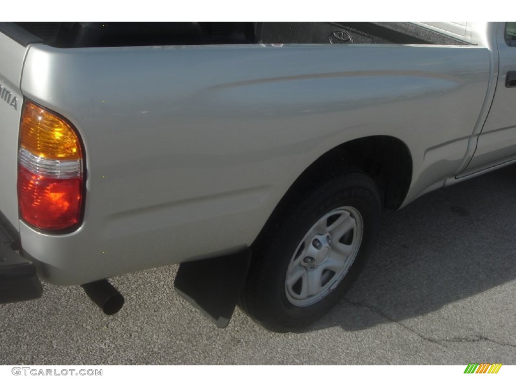 2004 Tacoma Regular Cab - Lunar Mist Metallic / Charcoal photo #26