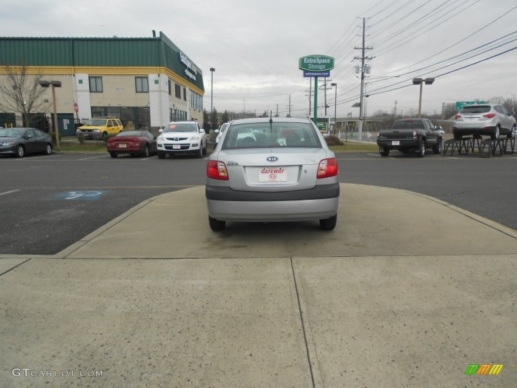 2007 Rio LX Sedan - Silver / Gray photo #6