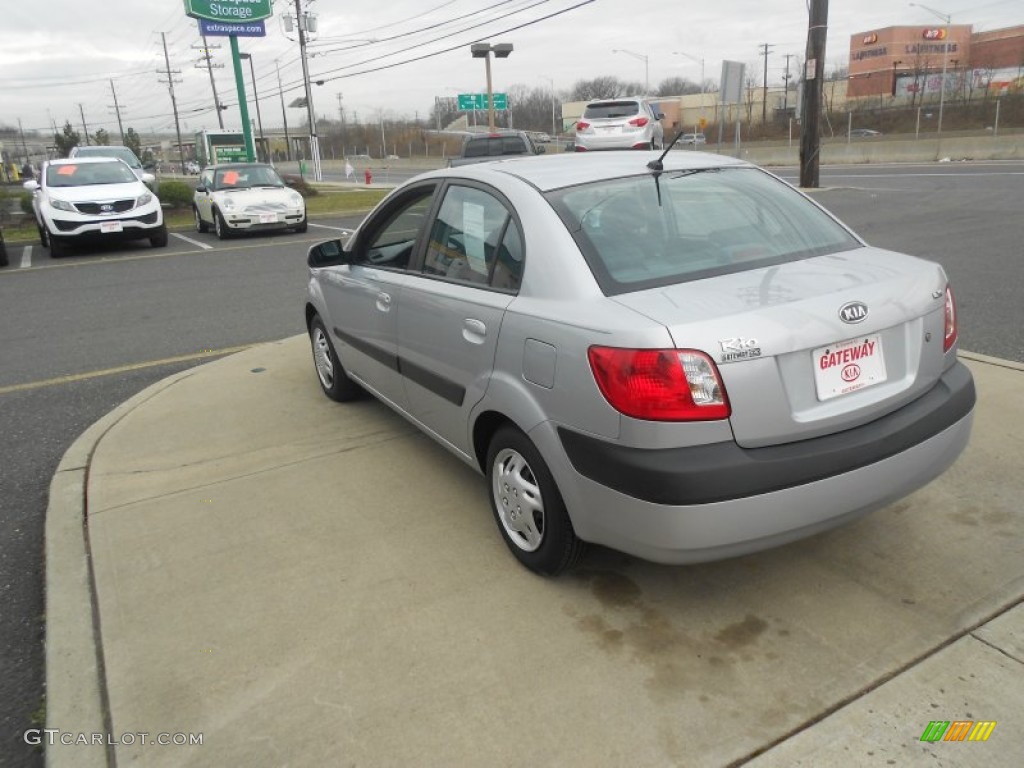 2007 Rio LX Sedan - Silver / Gray photo #7