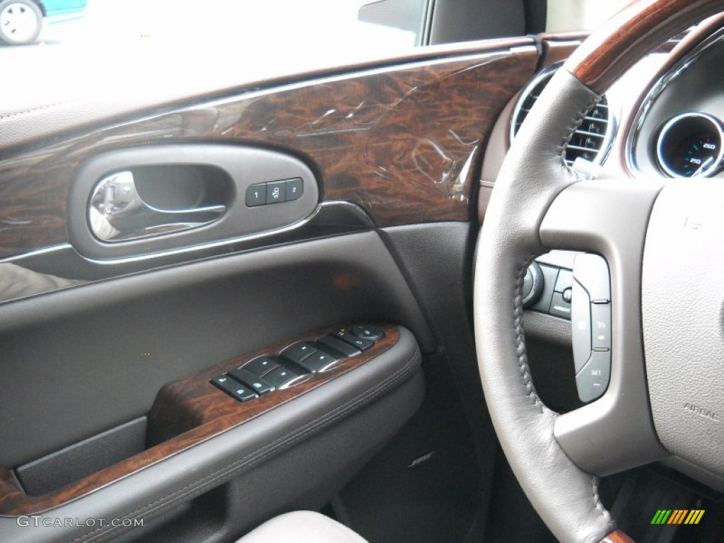 2013 Enclave Leather - Champagne Silver Metallic / Cocoa Leather photo #17