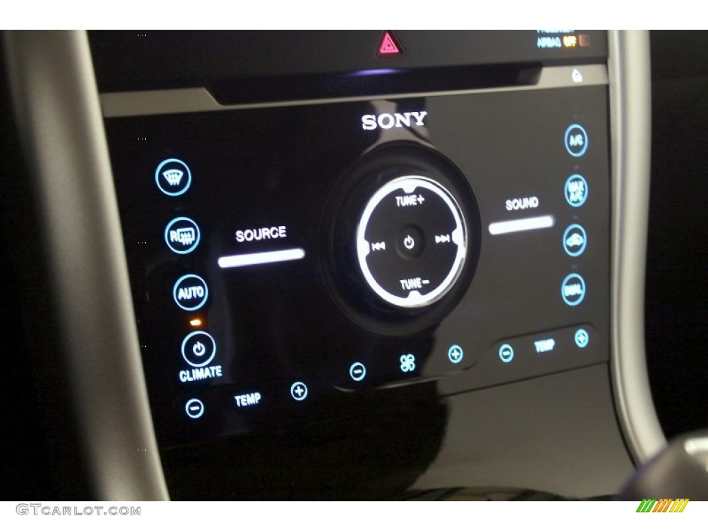 2012 Edge Limited AWD - White Platinum Metallic Tri-Coat / Charcoal Black photo #27