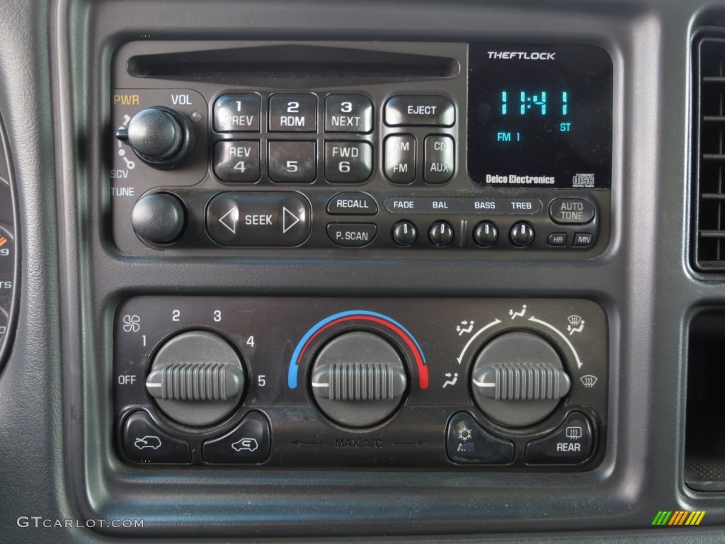 2001 GMC Yukon SLE Controls Photo #75842791