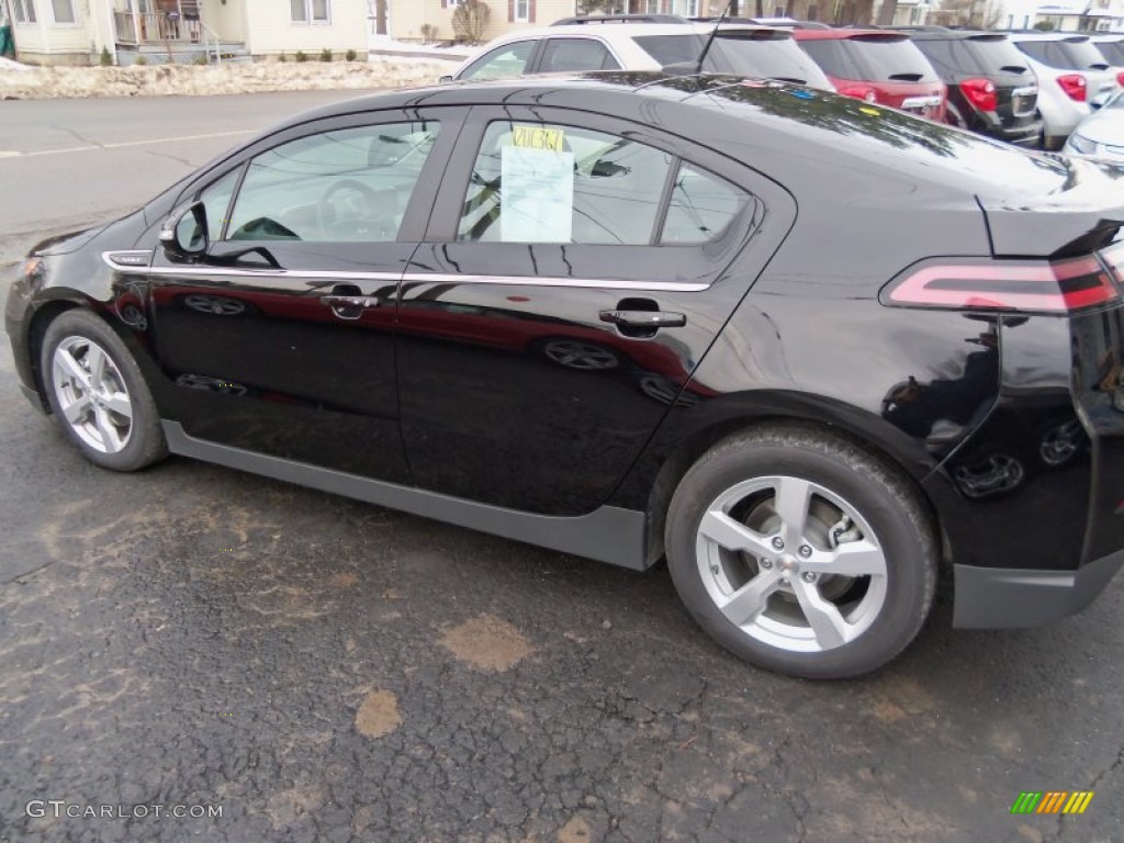 2012 Volt Hatchback - Black / Jet Black/Green/Dark Accents photo #4