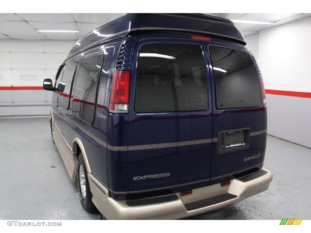 2000 Express G1500 Passenger Conversion Van - Indigo Blue Metallic / Neutral photo #12