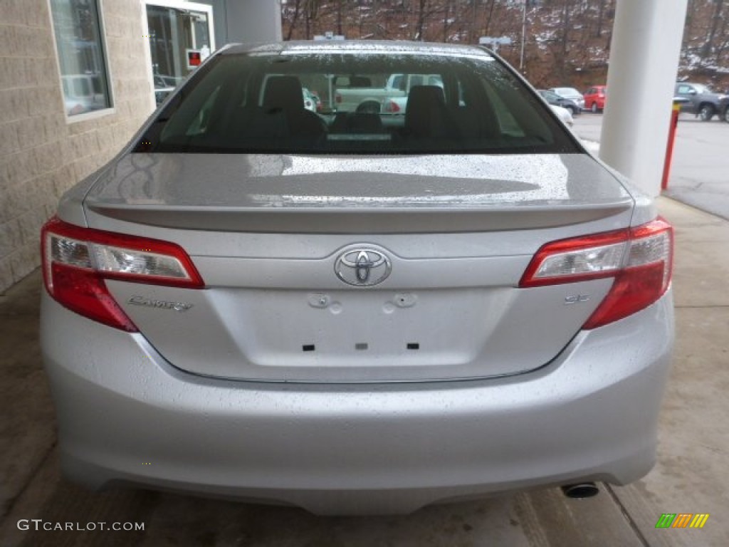 2013 Camry SE - Classic Silver Metallic / Black photo #3