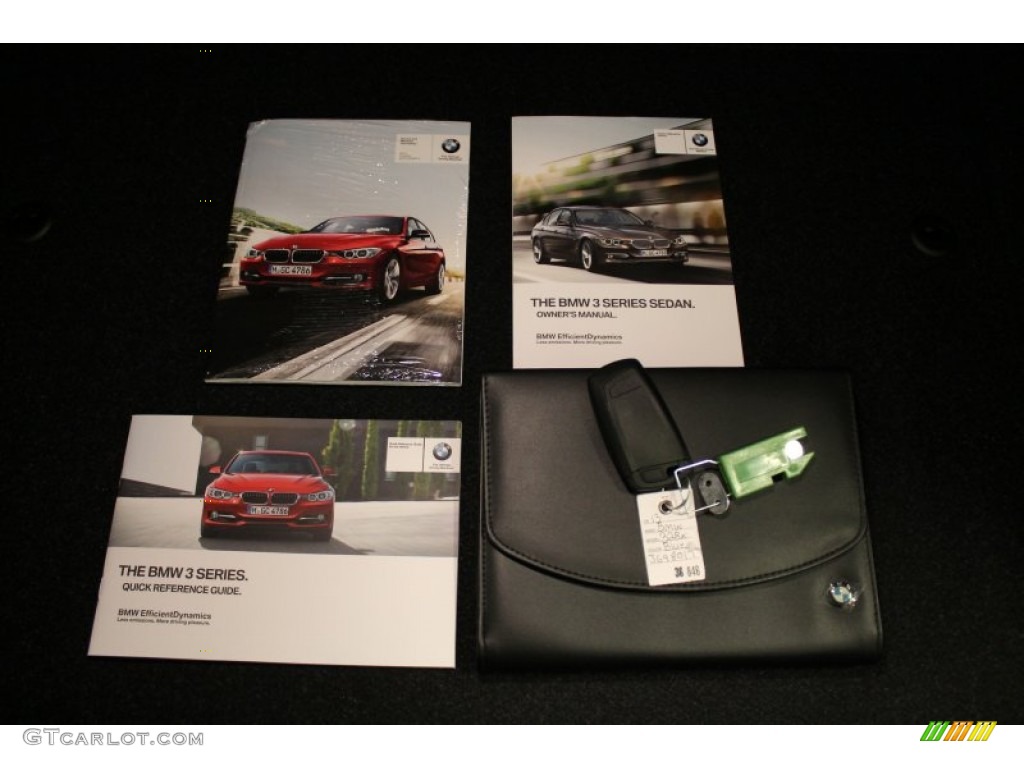 2013 BMW 3 Series 328i xDrive Sedan Books/Manuals Photo #75849413