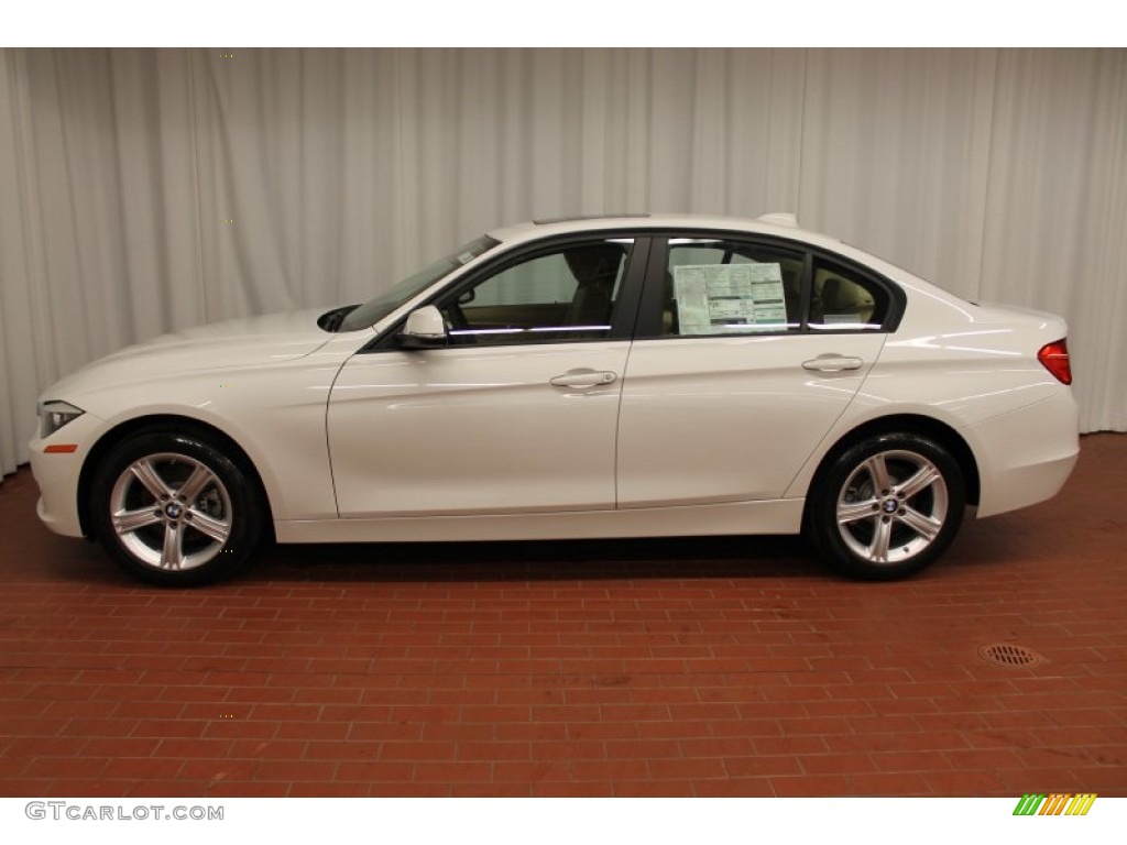 2013 3 Series 328i xDrive Sedan - Alpine White / Venetian Beige photo #4