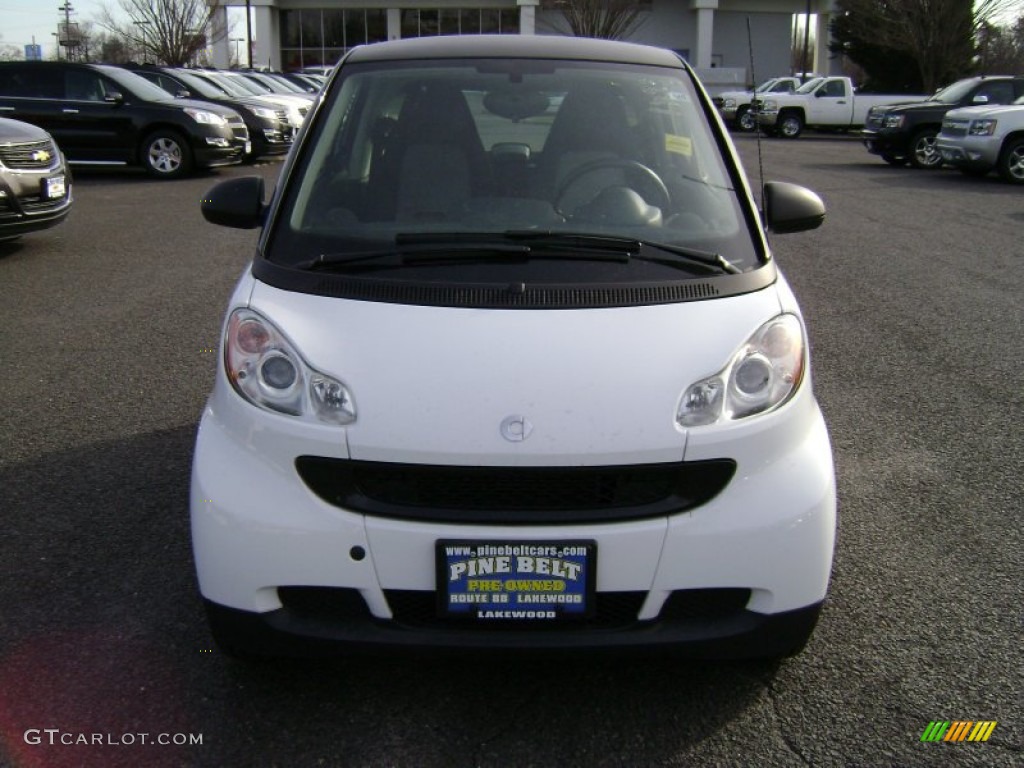 2011 fortwo pure coupe - Crystal White / Gray photo #2