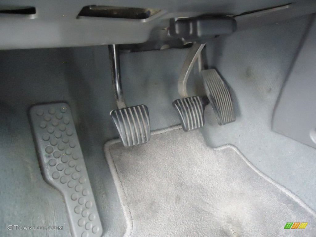 2002 Saab 9-3 SE Convertible Controls Photo #75854084