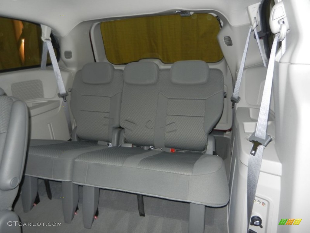 2009 Chrysler Town & Country LX Rear Seat Photo #75854098