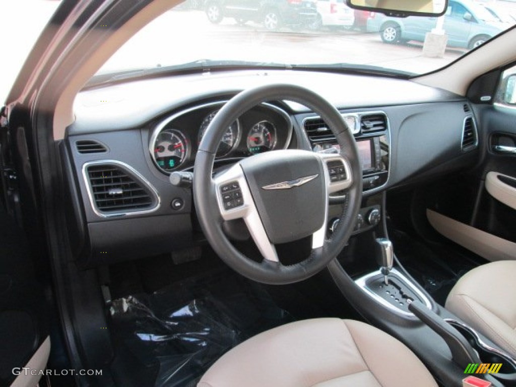 Black/Light Frost Interior 2012 Chrysler 200 Limited Sedan Photo #75854371