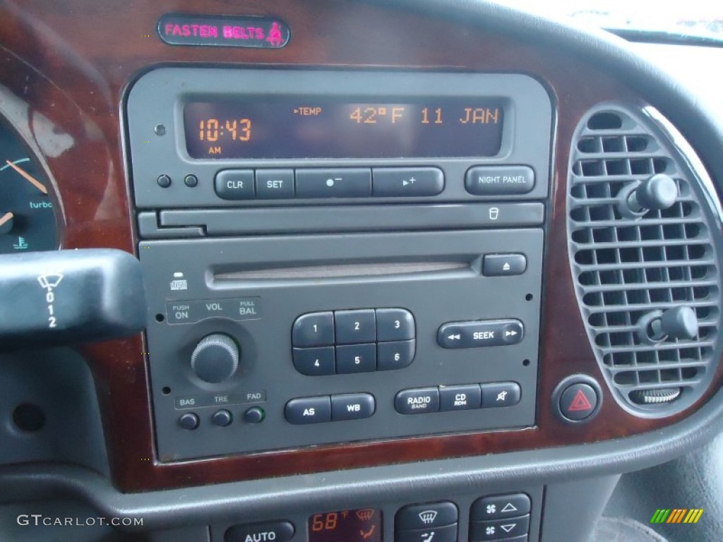 2002 Saab 9-3 SE Convertible Controls Photo #75854377