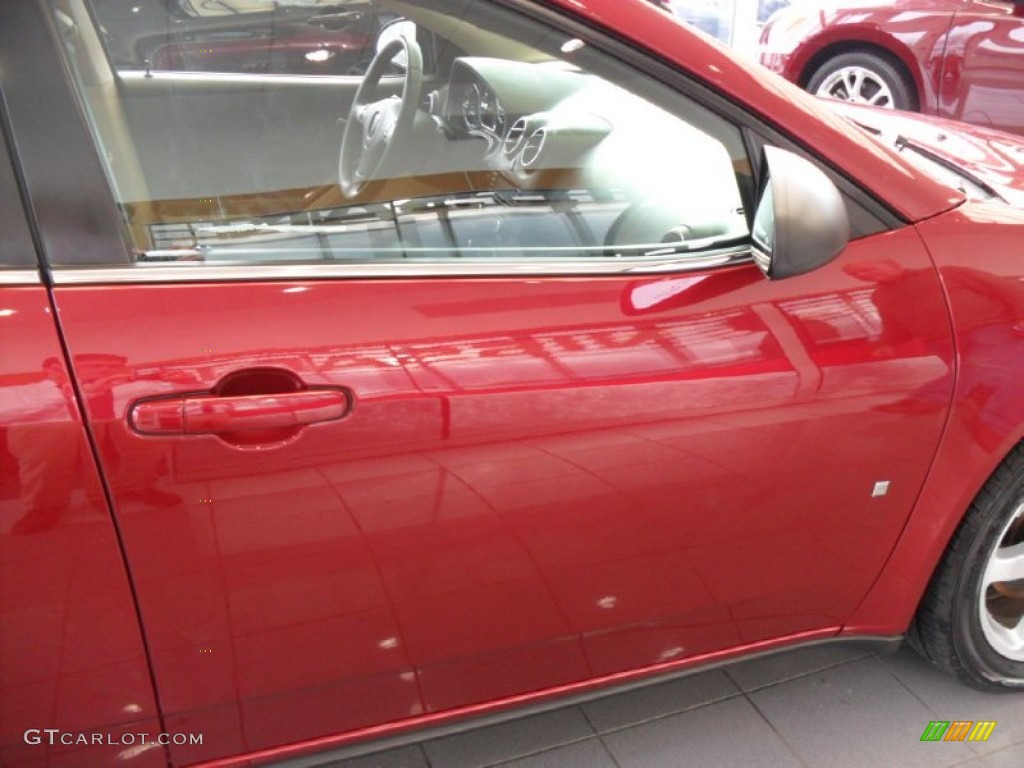 2009 G6 V6 Sedan - Performance Red Metallic / Ebony photo #8
