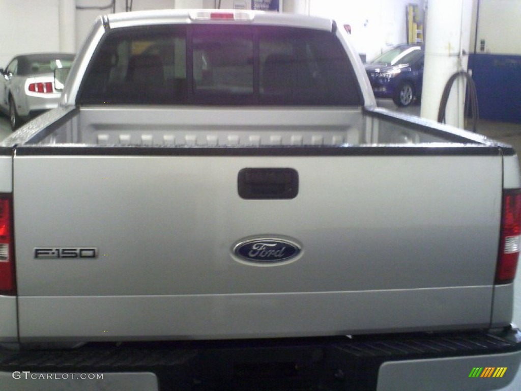 2005 F150 STX SuperCab 4x4 - Silver Metallic / Medium Flint Grey photo #5