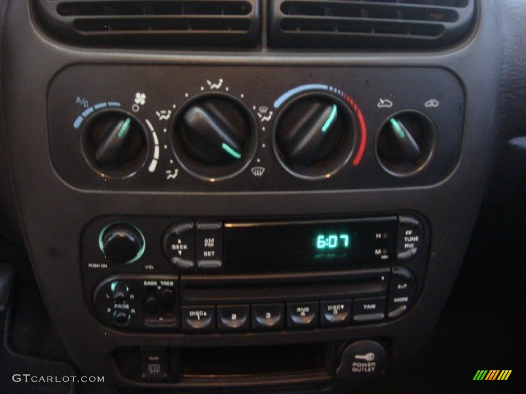 2002 Dodge Neon SE Controls Photos