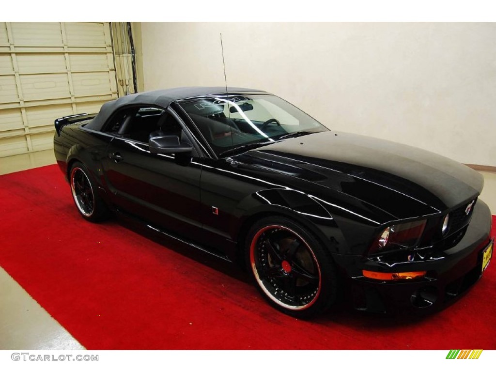2005 Mustang GT Premium Convertible - Black / Dark Charcoal/Red photo #1