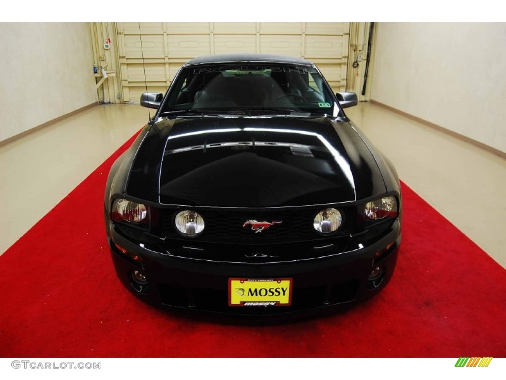 2005 Mustang GT Premium Convertible - Black / Dark Charcoal/Red photo #2