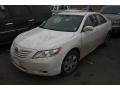 Super White - Camry CE Photo No. 4
