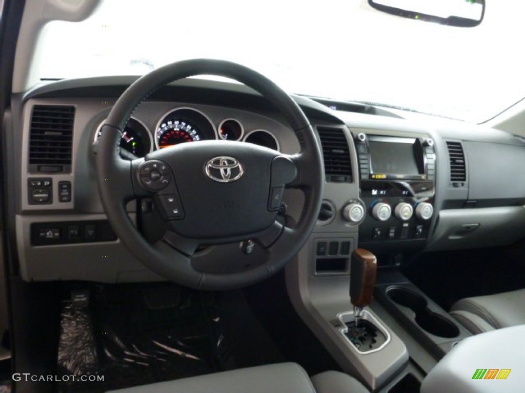 2013 Tundra Limited CrewMax 4x4 - Black / Graphite photo #15