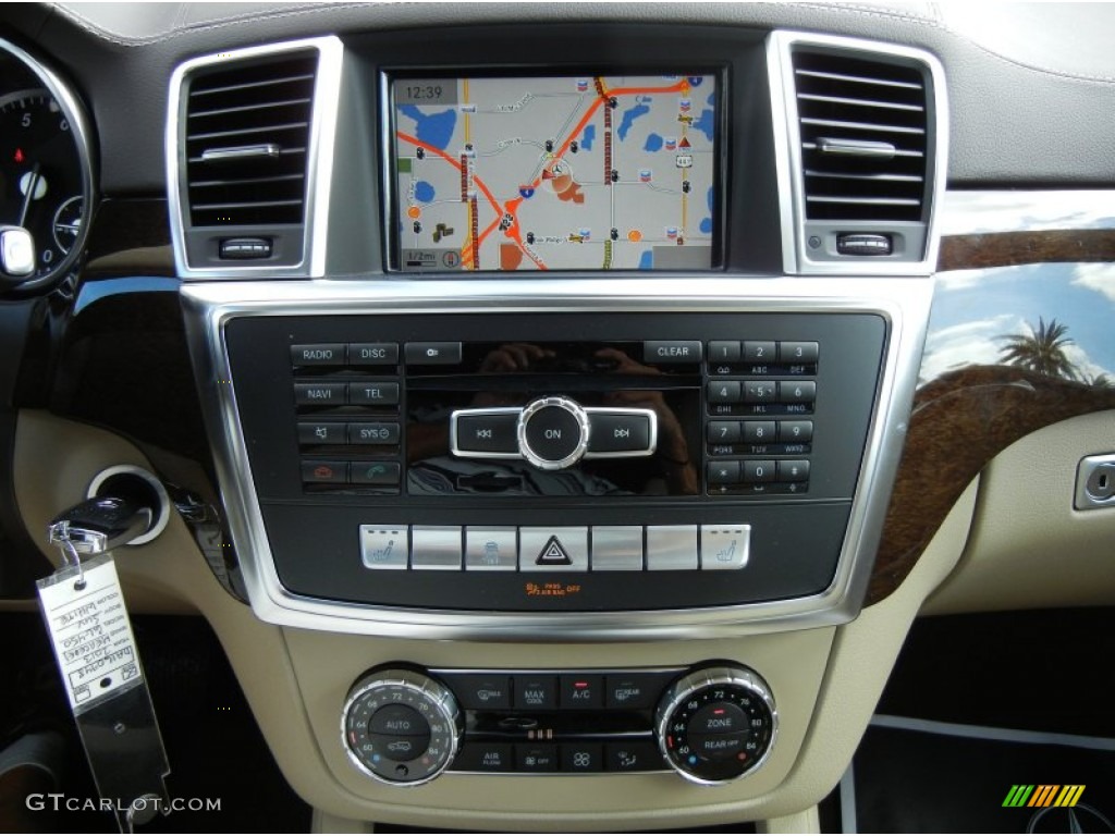 2013 GL 450 4Matic - Arctic White / Almond Beige photo #11