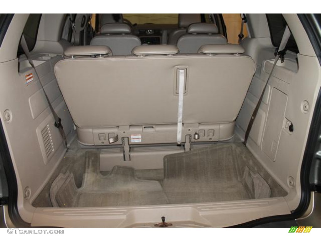 2004 Ford Freestar Limited Trunk Photos