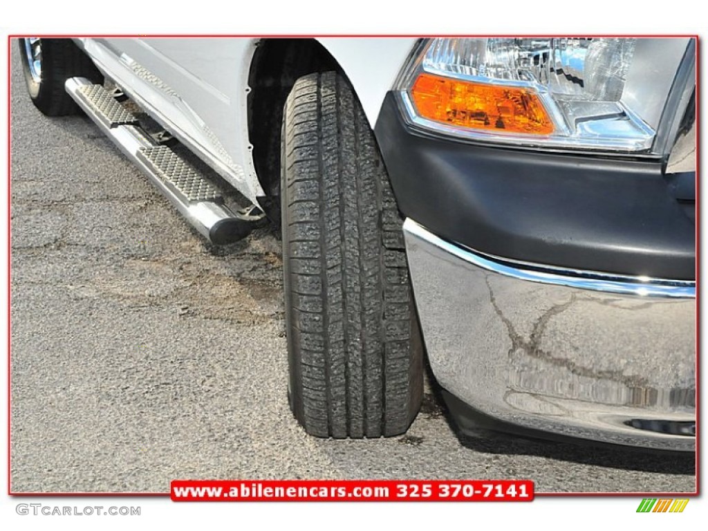 2010 Ram 1500 ST Quad Cab - Stone White / Dark Slate/Medium Graystone photo #10