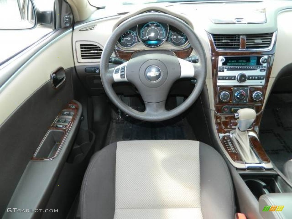 2009 Chevrolet Malibu LS Sedan Cocoa/Cashmere Dashboard Photo #75867979
