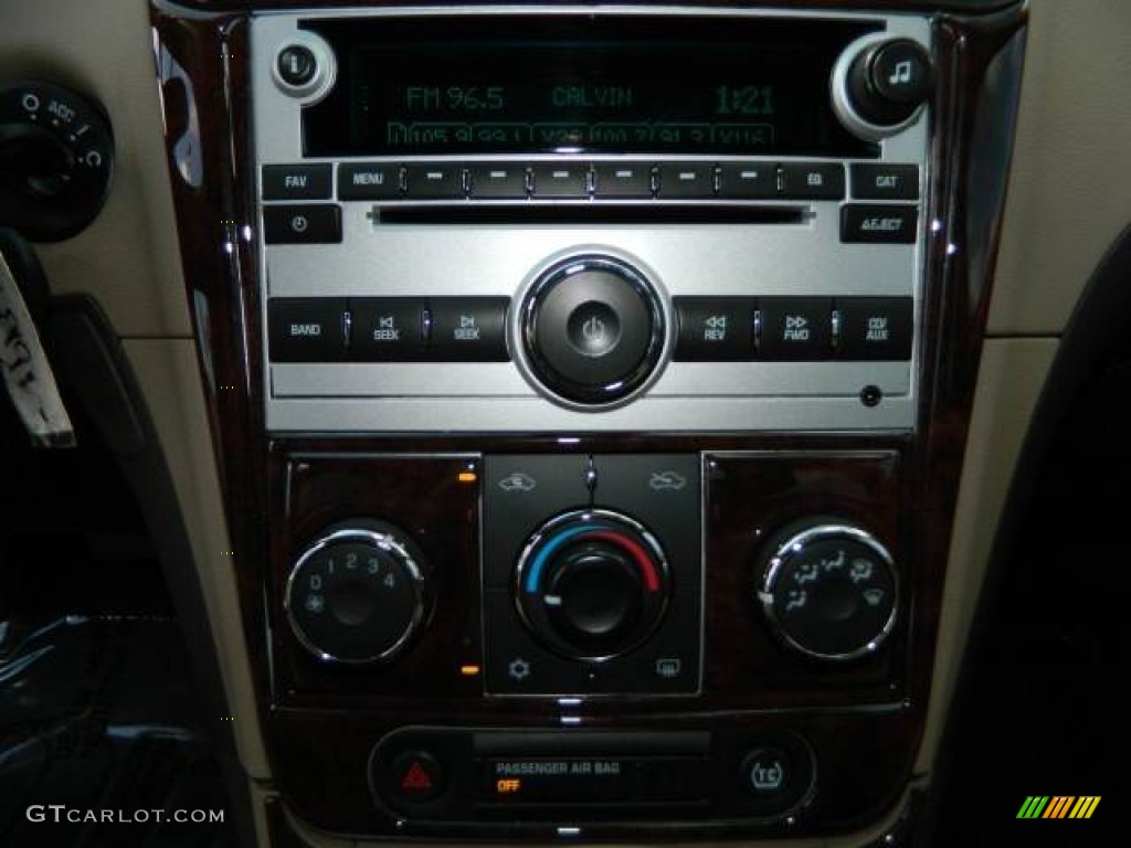 2009 Chevrolet Malibu LS Sedan Controls Photo #75868027