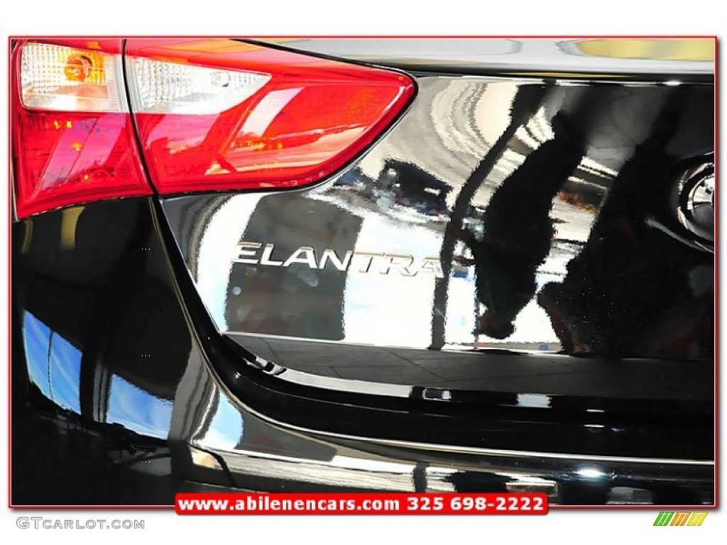 2013 Elantra GT - Black Noir Pearl / Blue photo #5