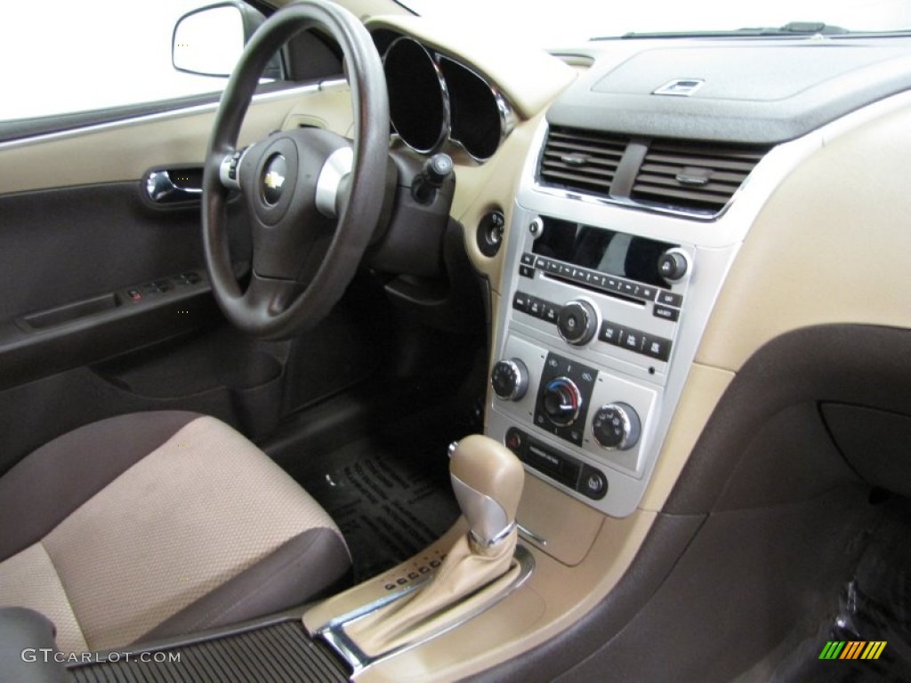 2010 Malibu LS Sedan - Gold Mist Metallic / Cocoa/Cashmere photo #22