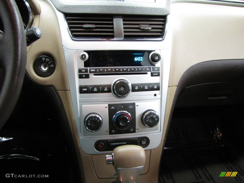 2010 Malibu LS Sedan - Gold Mist Metallic / Cocoa/Cashmere photo #23