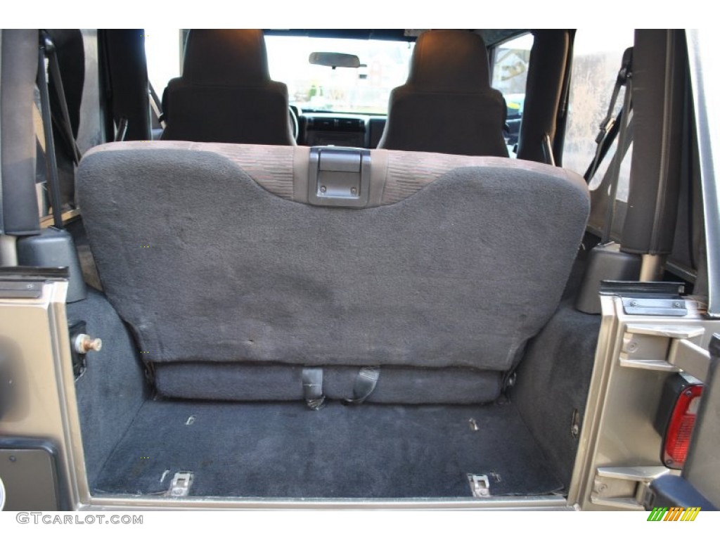 2004 Wrangler X 4x4 - Light Khaki Metallic / Dark Slate Gray photo #17