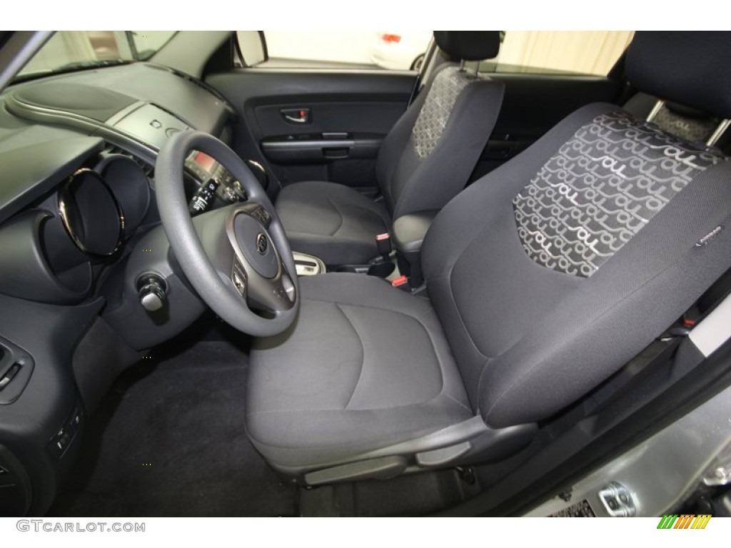 2010 Kia Soul + Front Seat Photo #75884963