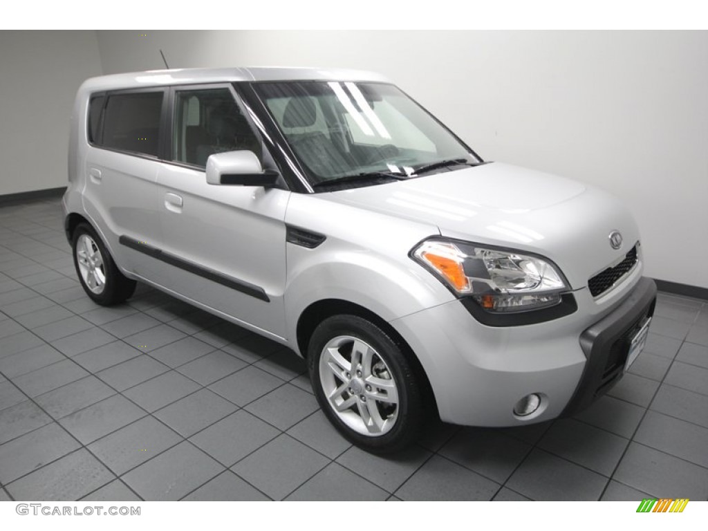 Bright Silver 2010 Kia Soul + Exterior Photo #75885056