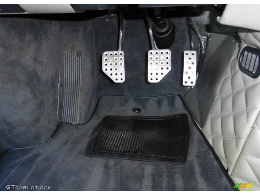 2002 Ferrari 575M Maranello Standard 575M Maranello Model Controls Photo #75885449