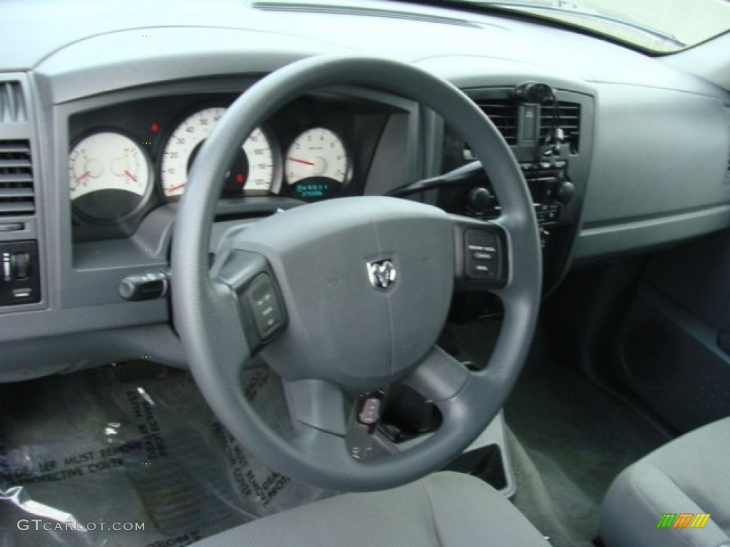 2006 Dodge Dakota ST Quad Cab 4x4 Medium Slate Gray Steering Wheel Photo #75888602