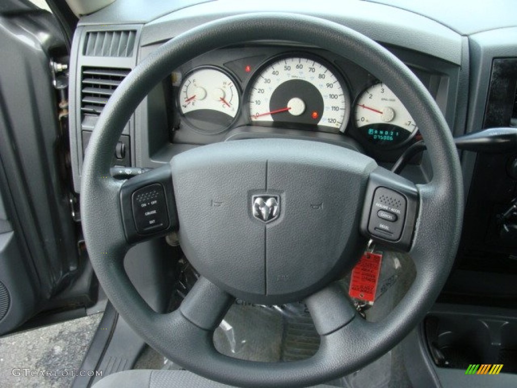 2006 Dodge Dakota ST Quad Cab 4x4 Medium Slate Gray Steering Wheel Photo #75888652