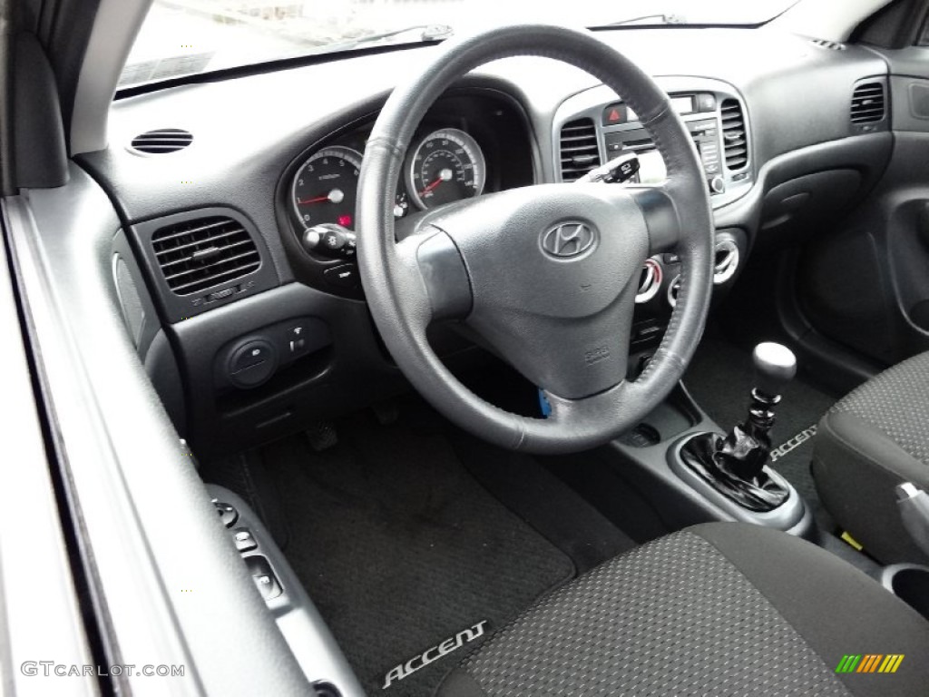 Black Interior 2009 Hyundai Accent GS 3 Door Photo #75892258