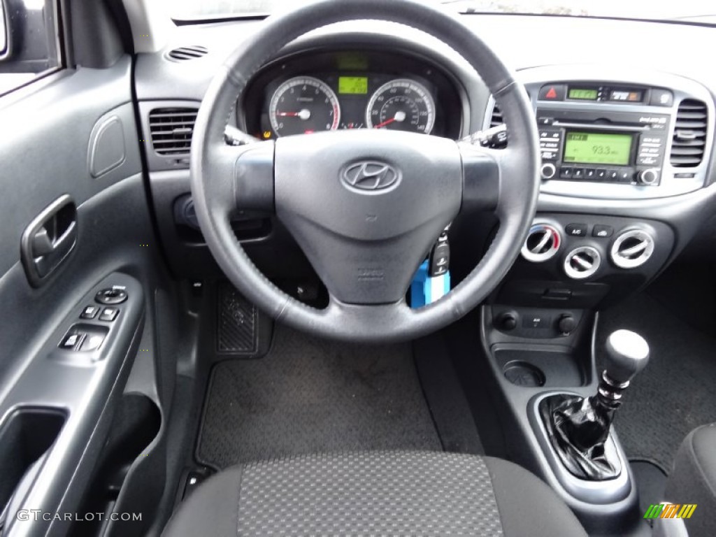 2009 Hyundai Accent GS 3 Door Black Dashboard Photo #75892405