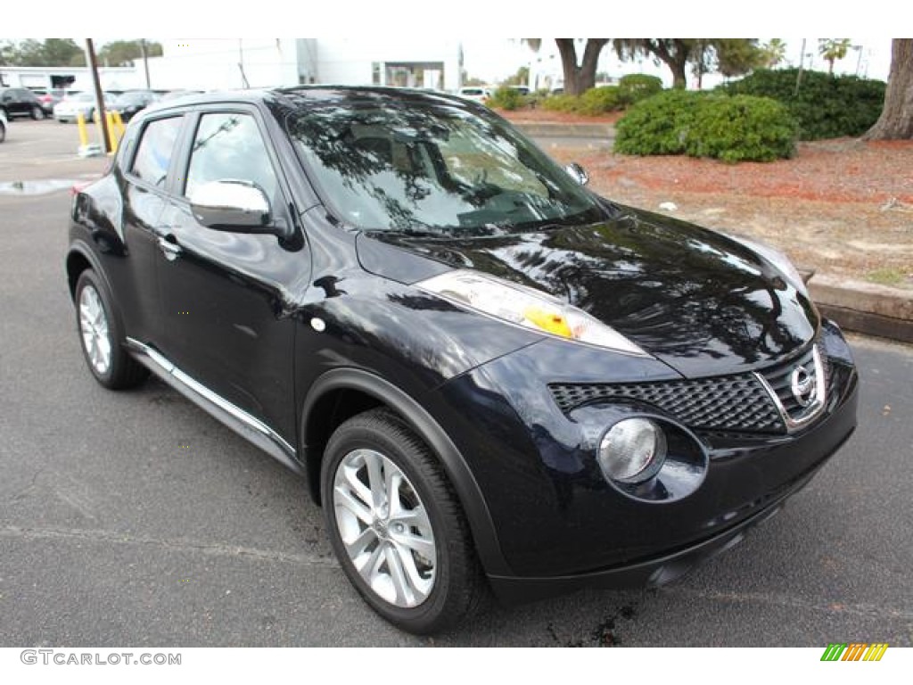 2013 Nissan Juke SL Exterior Photos