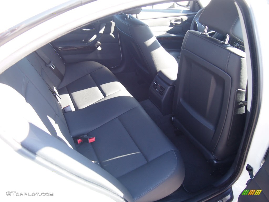 2010 3 Series 328i Sedan - Alpine White / Black photo #6