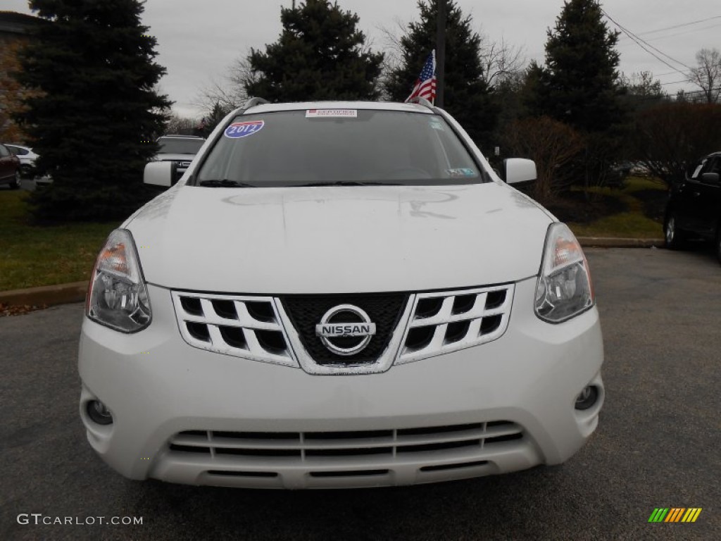 2012 Rogue S AWD - Pearl White / Gray photo #2