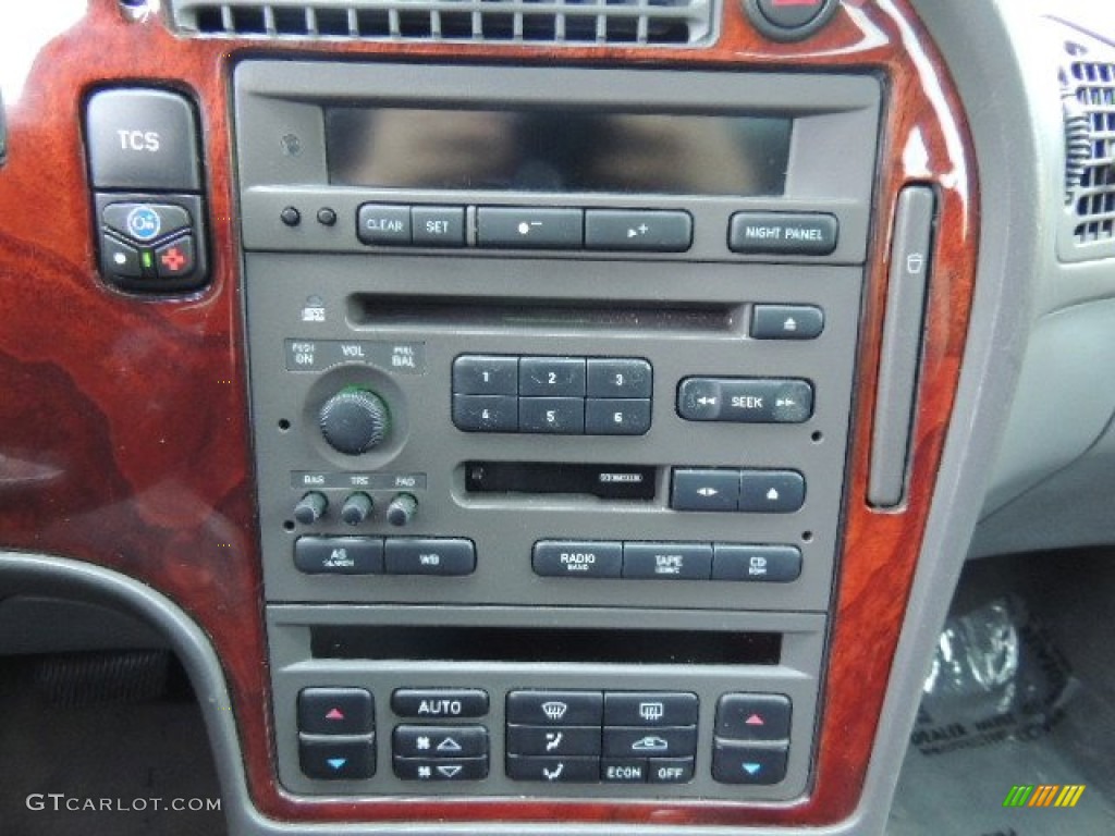 2001 Saab 9-5 SE Wagon Controls Photo #75898940