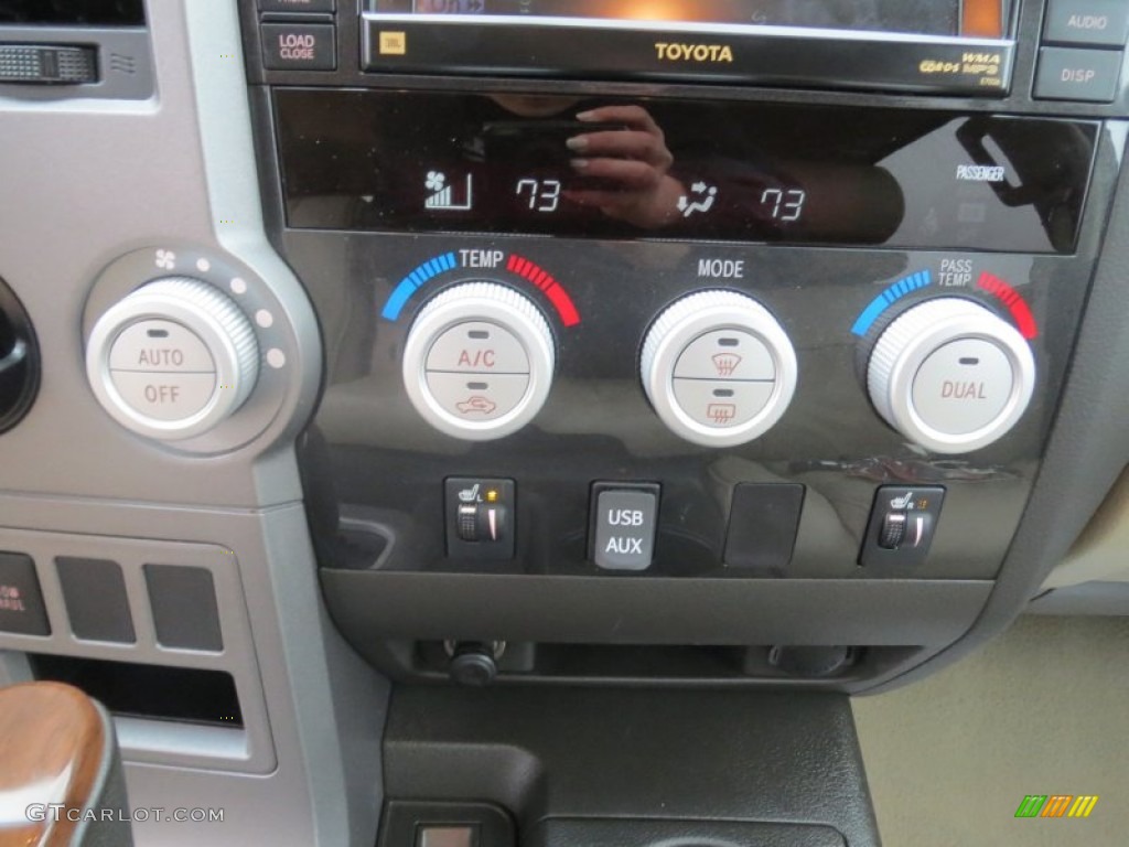 2010 Toyota Tundra Limited CrewMax Controls Photo #75898943