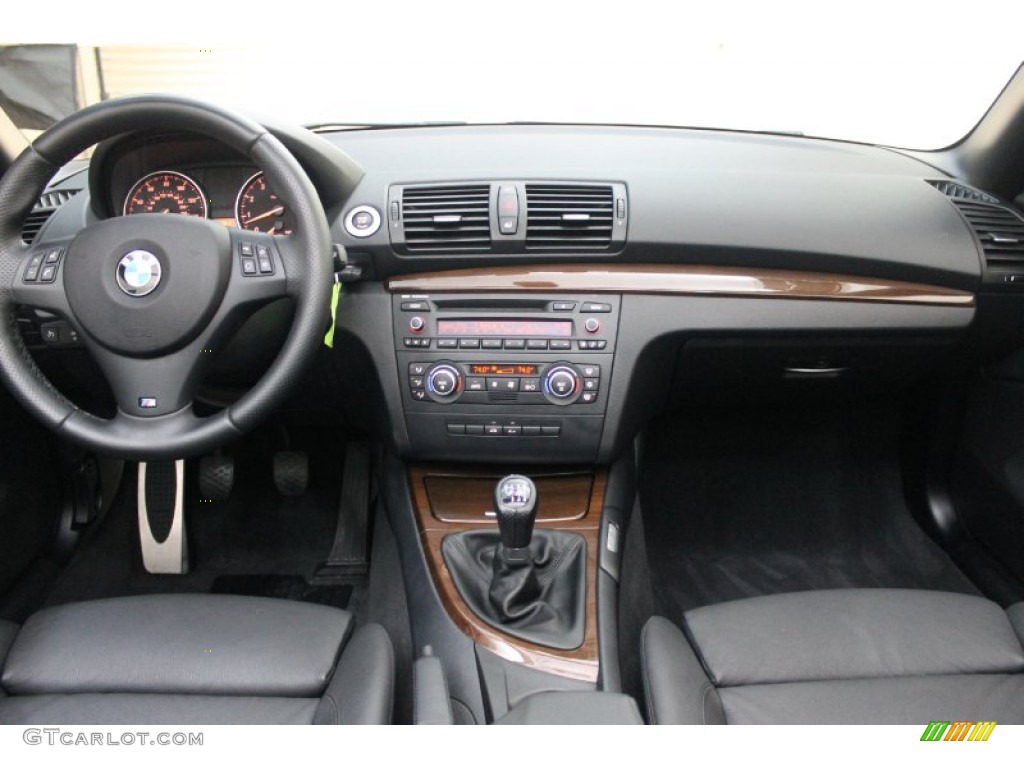 2009 BMW 1 Series 135i Convertible Black Dashboard Photo #75899768