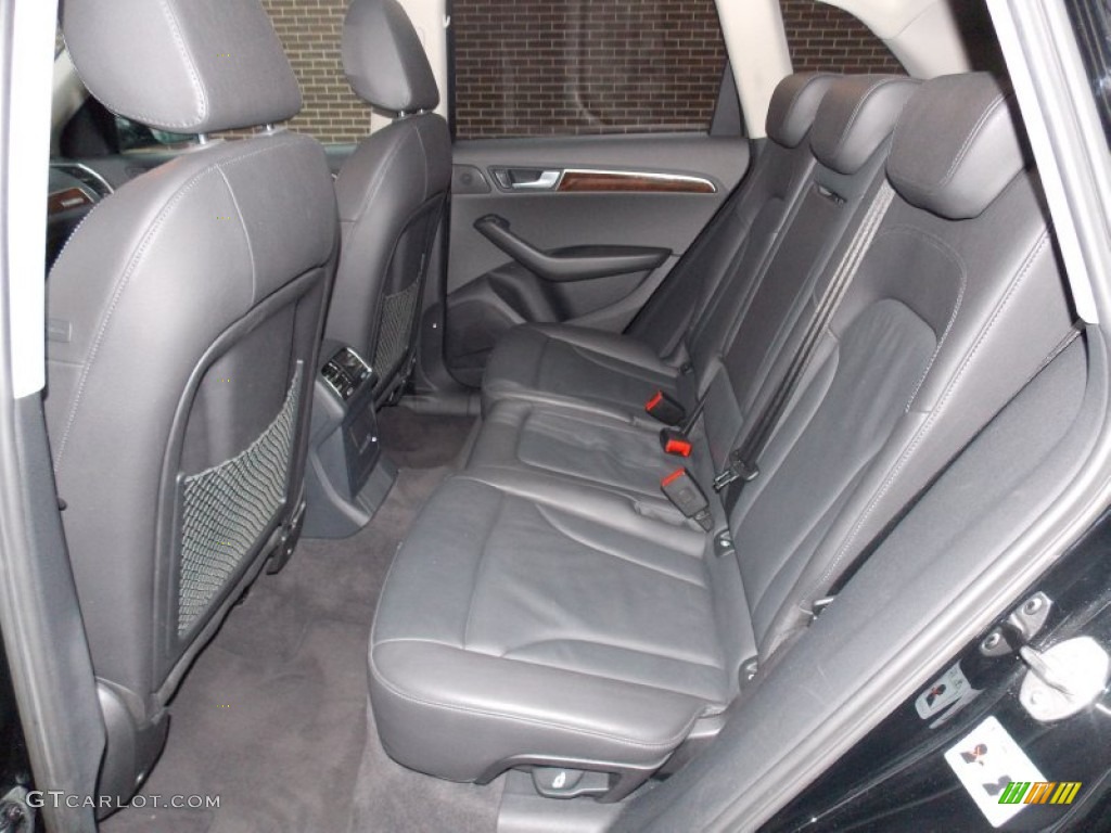 Black Interior 2010 Audi Q5 3.2 quattro Photo #75900065