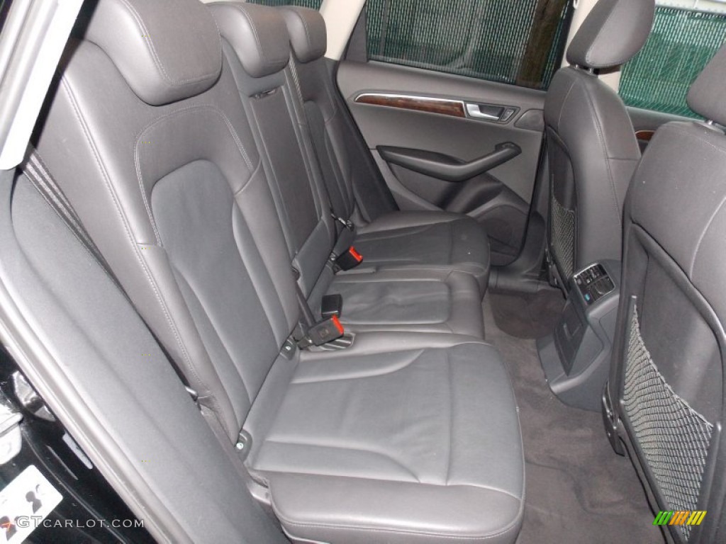 Black Interior 2010 Audi Q5 3.2 quattro Photo #75900131