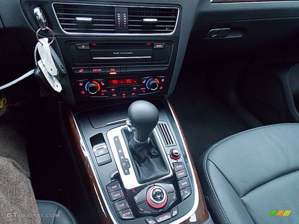 2010 Audi Q5 3.2 quattro Controls Photo #75900215